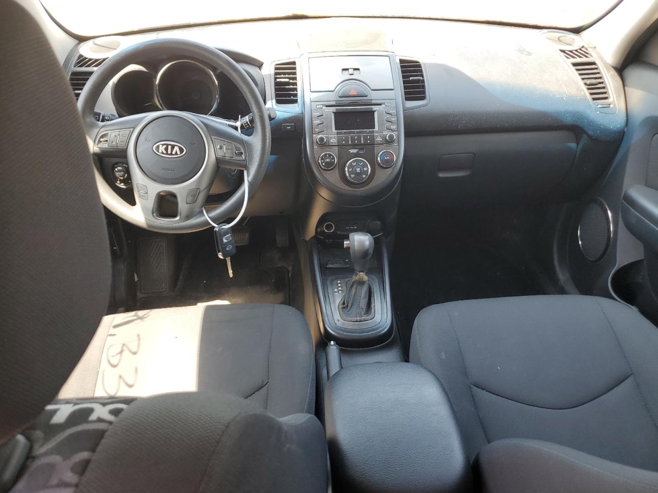 KNDJT2A2XB7282553 2011 Kia Soul +