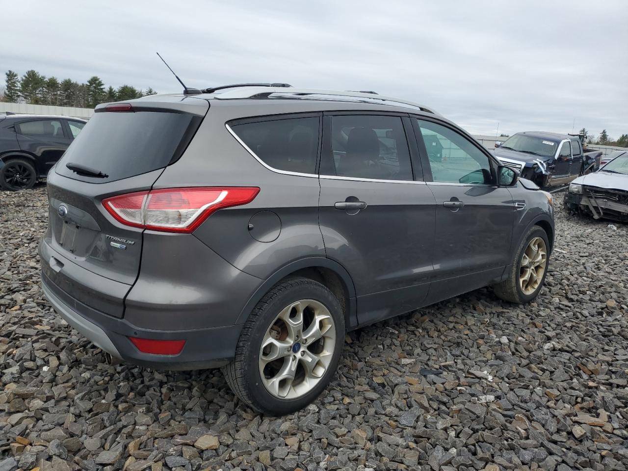 1FMCU9J92DUB76030 2013 Ford Escape Titanium