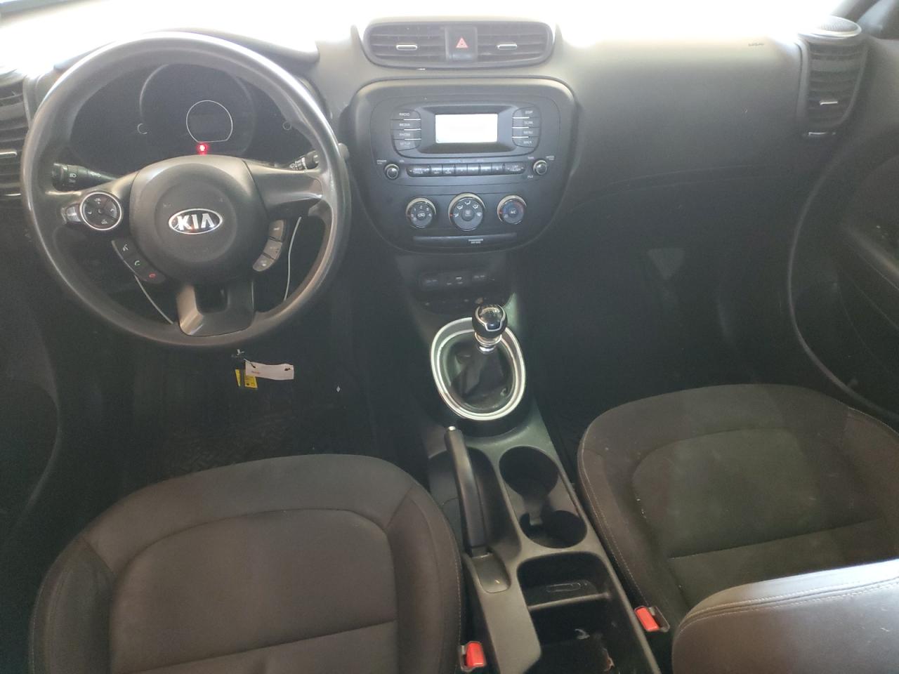 KNDJN2A24G7294103 2016 Kia Soul