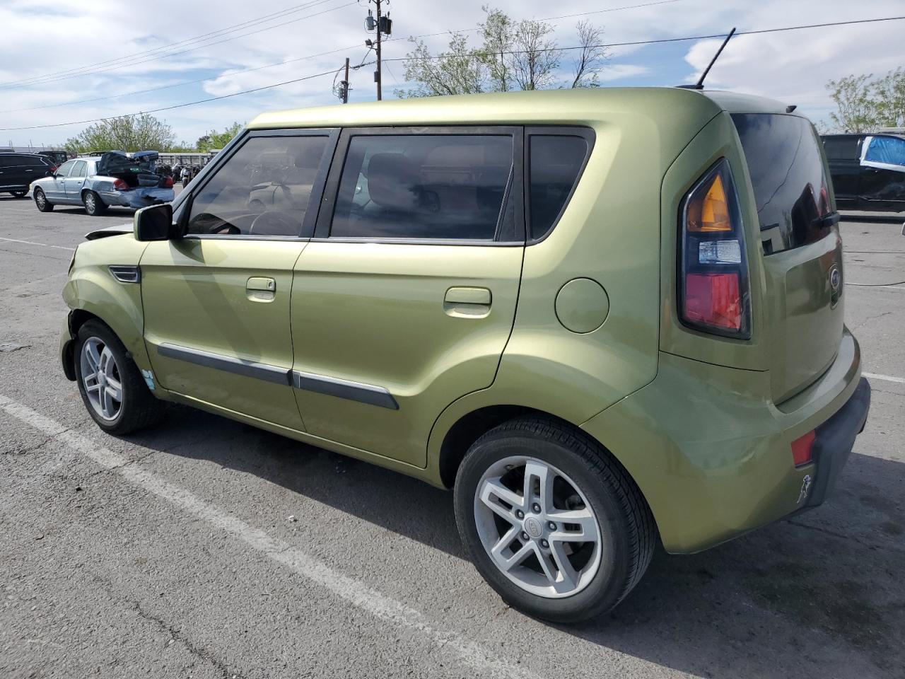 KNDJT2A29A7037466 2010 Kia Soul +