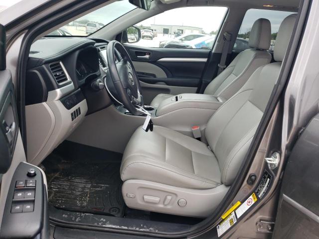 2018 Toyota Highlander Se VIN: 5TDKZRFH7JS284581 Lot: 52132784