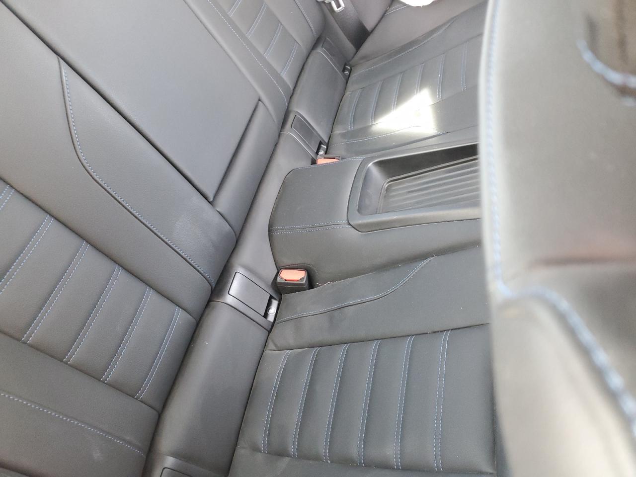 3MW43CM07P8D33023 2023 BMW M240I