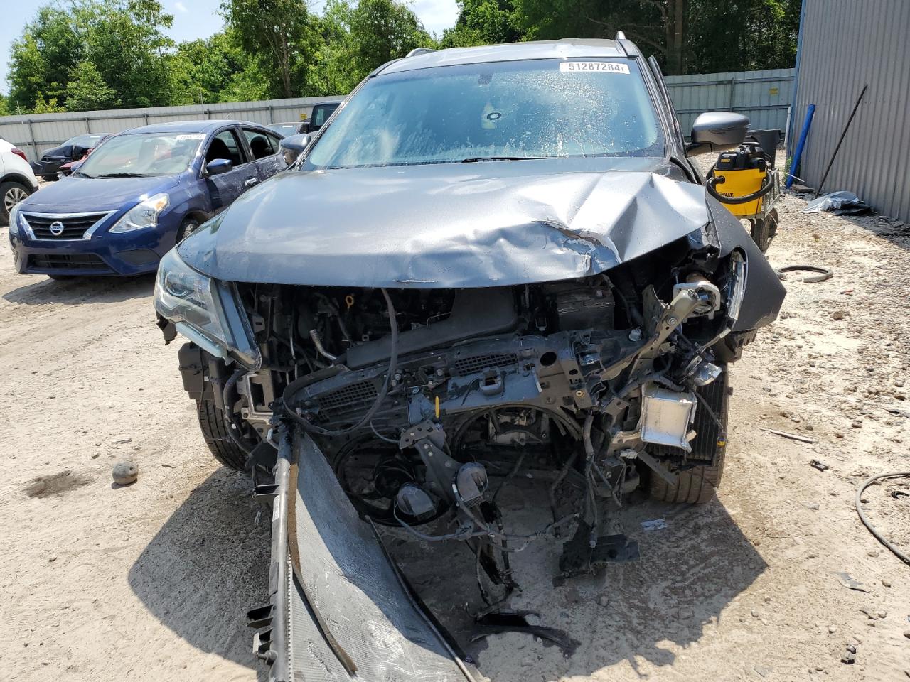 5N1DR2MN5JC643724 2018 Nissan Pathfinder S