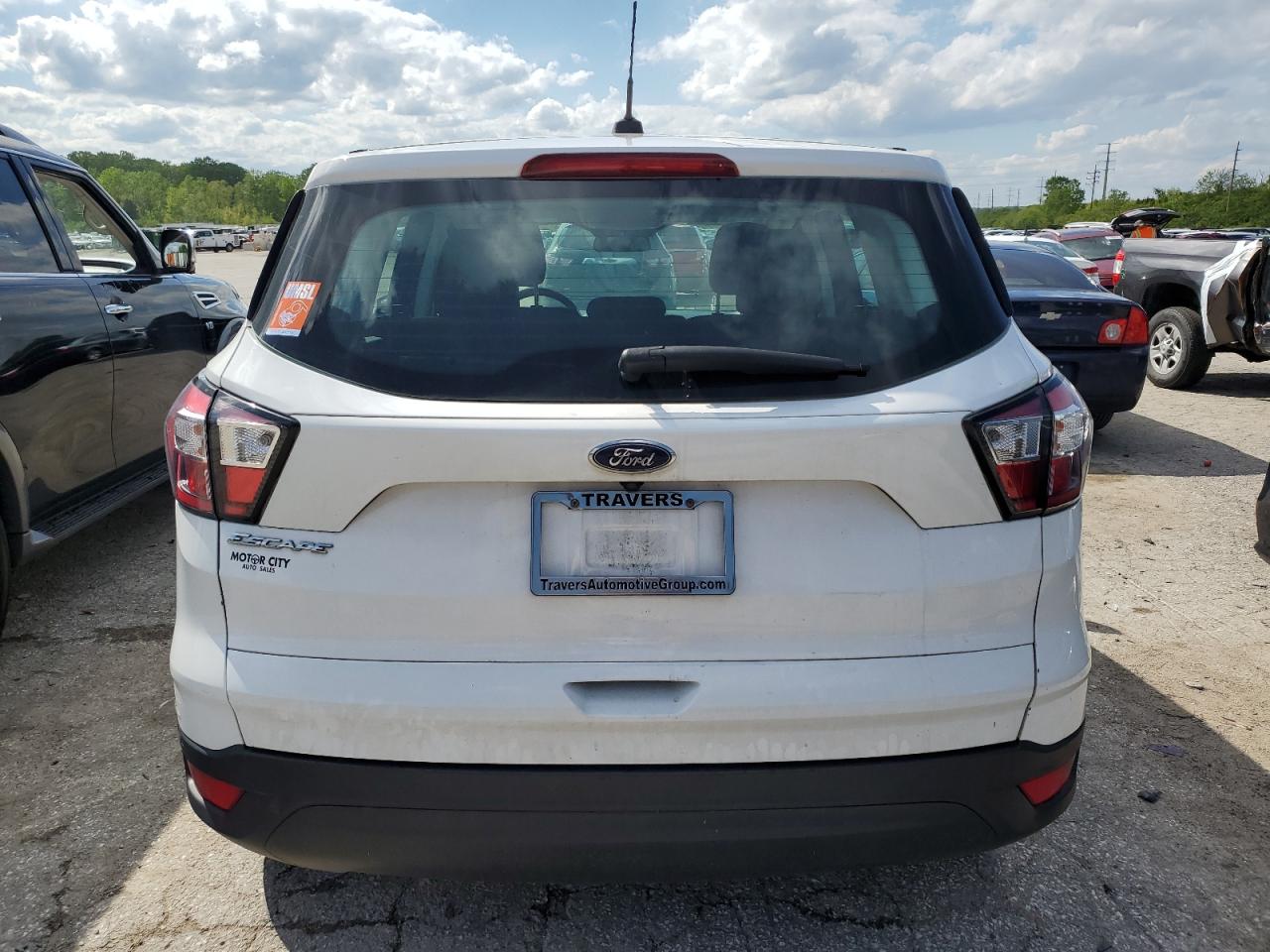 1FMCU0F72JUC91368 2018 Ford Escape S