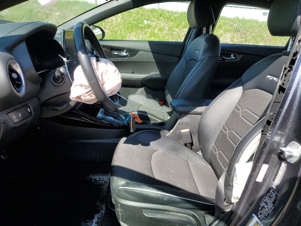 3KPF54AD3PE548581 2023 Kia Forte Gt Line