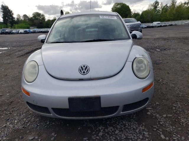 2007 Volkswagen New Beetle 2.5L VIN: 3VWEW31C77M520487 Lot: 52773584