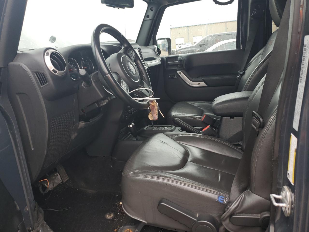 1C4BJWEG5GL250101 2016 Jeep Wrangler Unlimited Sahara