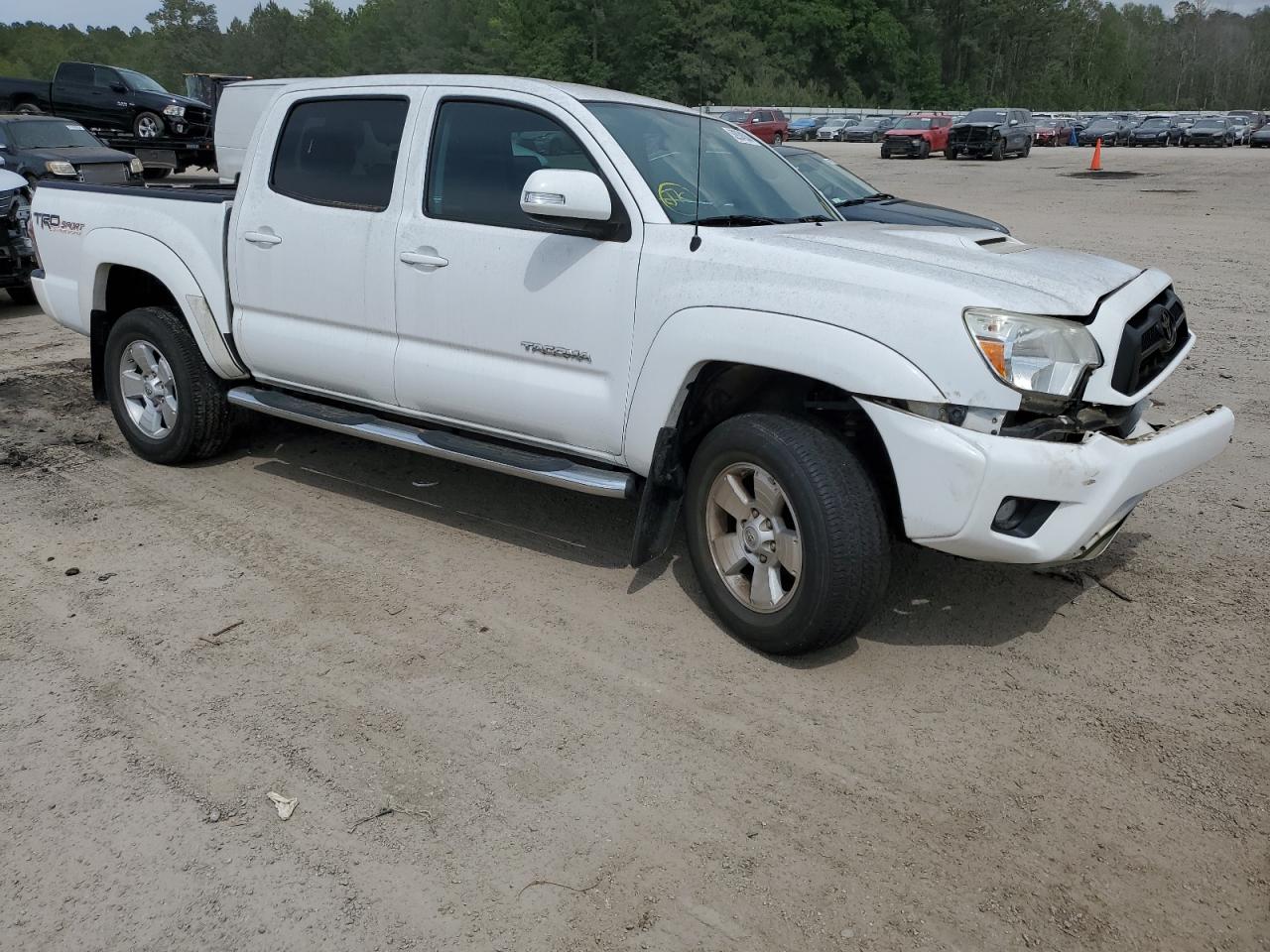 3TMLU4EN0FM180552 2015 Toyota Tacoma Double Cab