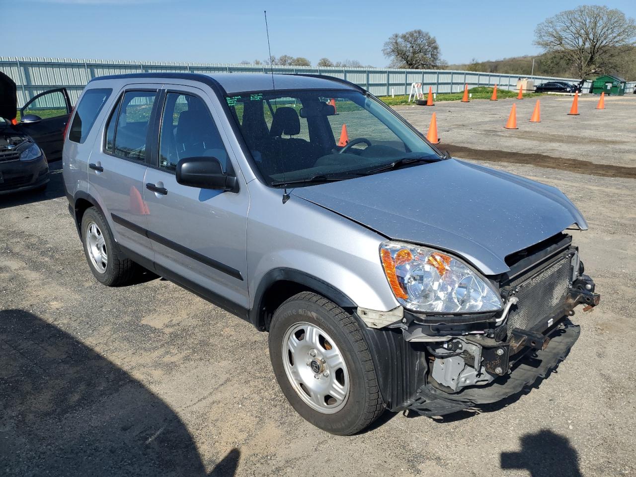 JHLRD78575C047975 2005 Honda Cr-V Lx