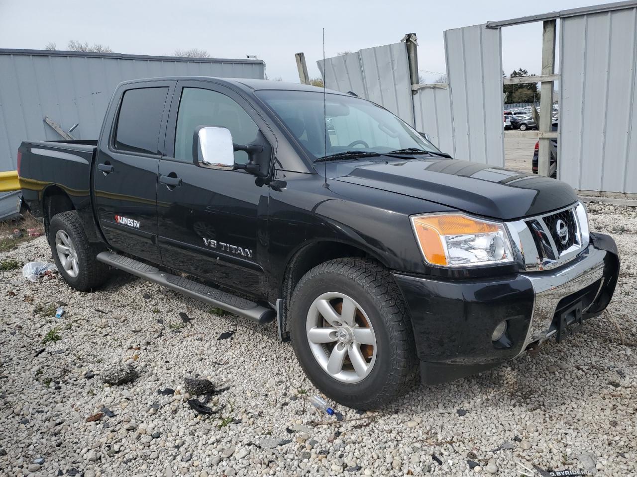 1N6AA0EC3EN518454 2014 Nissan Titan S