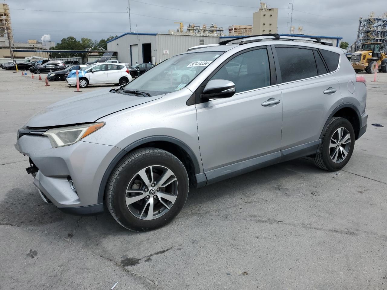 2T3WFREV5HW356257 2017 Toyota Rav4 Xle