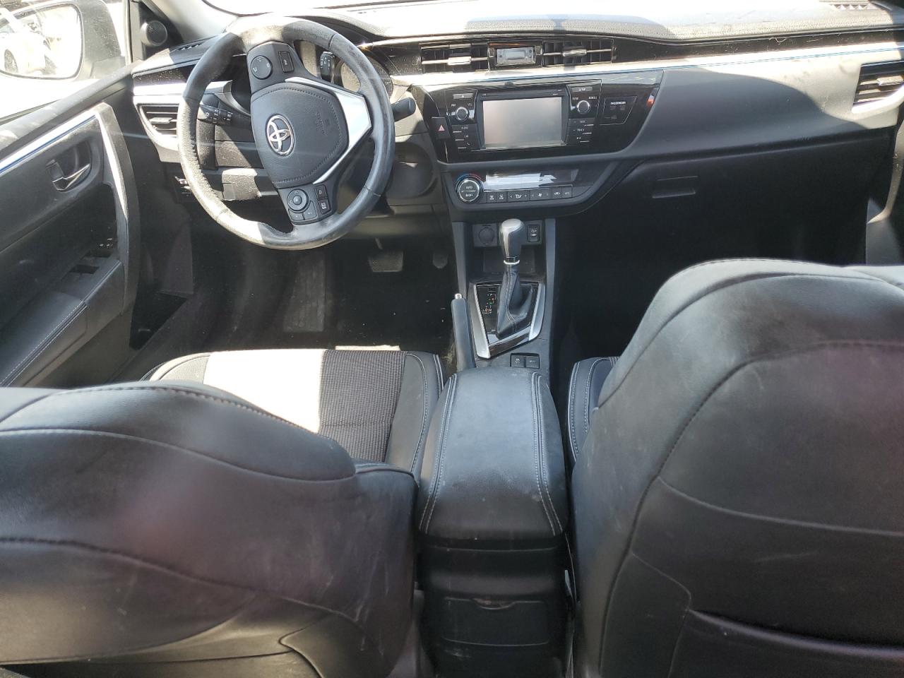 2T1BURHE3FC418200 2015 Toyota Corolla L