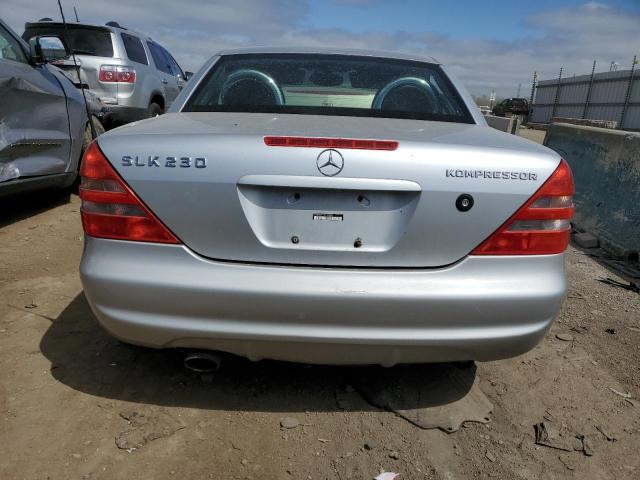 2000 Mercedes-Benz Slk 230 Kompressor VIN: WDBKK47F1YF159895 Lot: 50242784