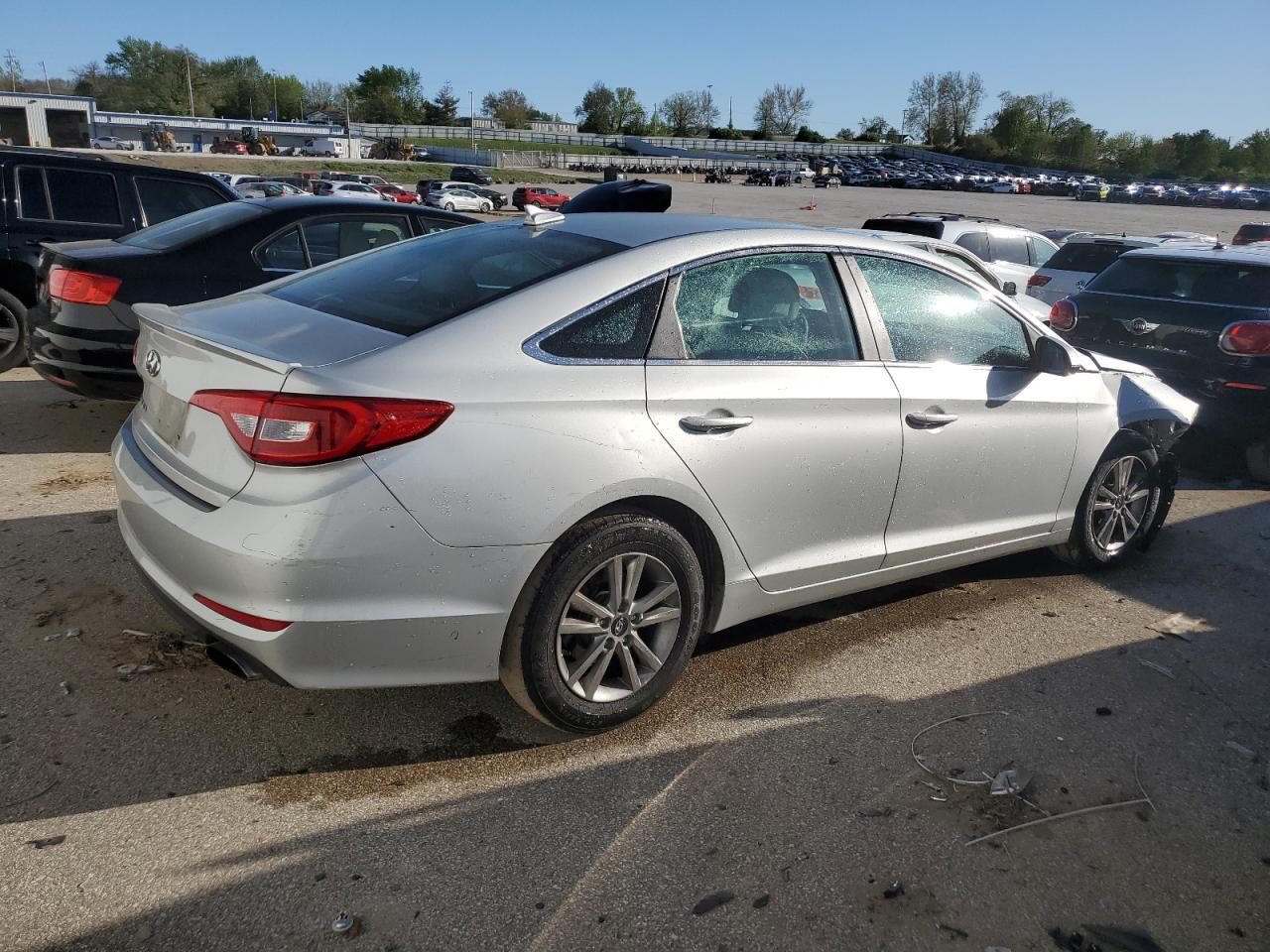 Lot #2607234583 2016 HYUNDAI SONATA SE