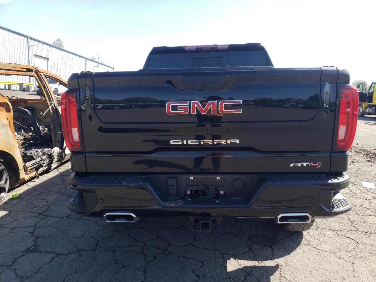 3GTUUEET9NG542156 2022 GMC Sierra K1500 At4