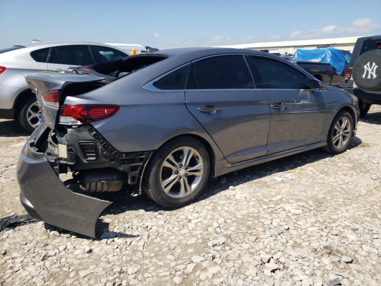 2018 Hyundai Sonata Sport vin: 5NPE34AF6JH623215