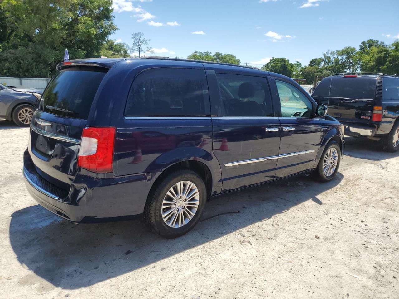 2C4RC1CG2DR564161 2013 Chrysler Town & Country Touring L