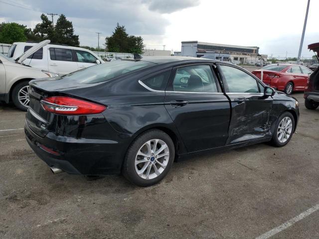 3FA6P0HD2LR145502 Ford Fusion SE 3