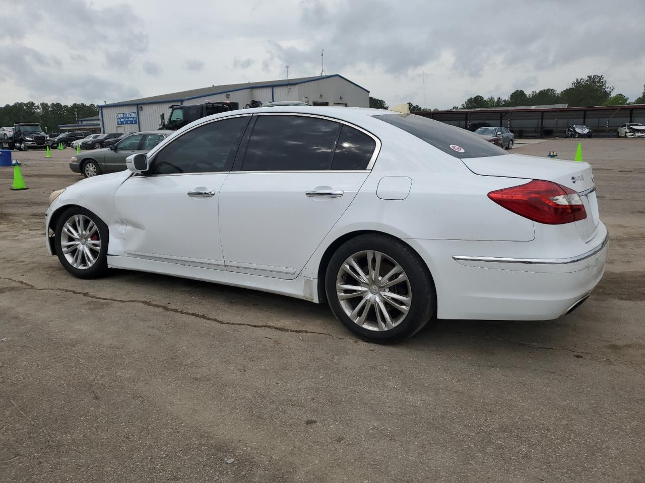 KMHGC4DD8EU261723 2014 Hyundai Genesis 3.8L