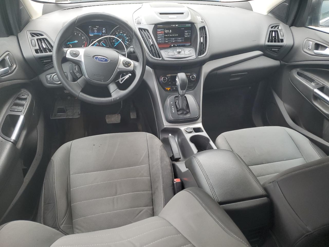 1FMCU9G9XFUA73156 2015 Ford Escape Se