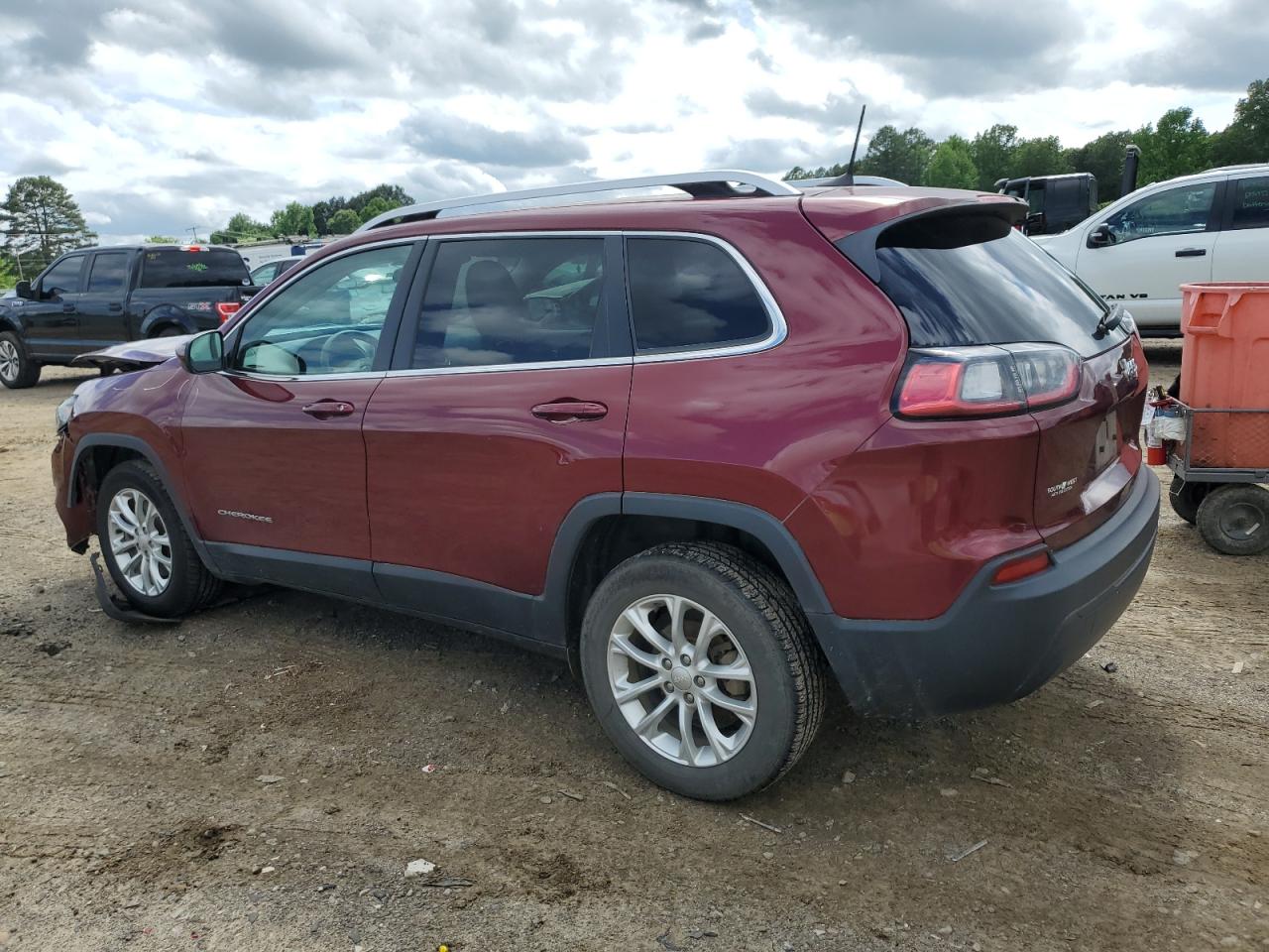 2019 Jeep Cherokee Latitude vin: 1C4PJLCB2KD406352