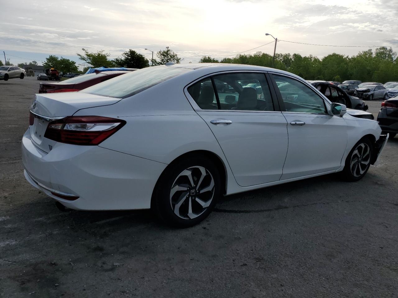 2016 Honda Accord Exl vin: 1HGCR2F83GA118898