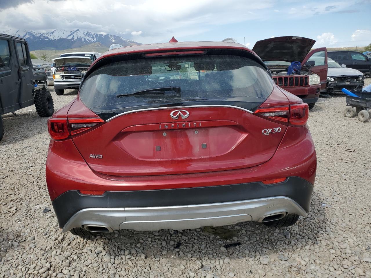 SJKCH5CR6HA039269 2017 Infiniti Qx30 Base