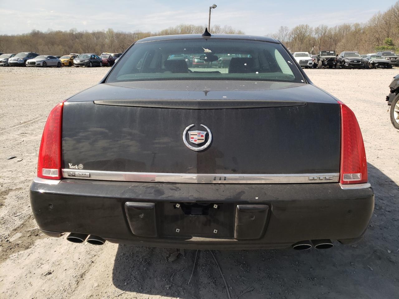 1G6KD5E67BU107777 2011 Cadillac Dts Luxury Collection