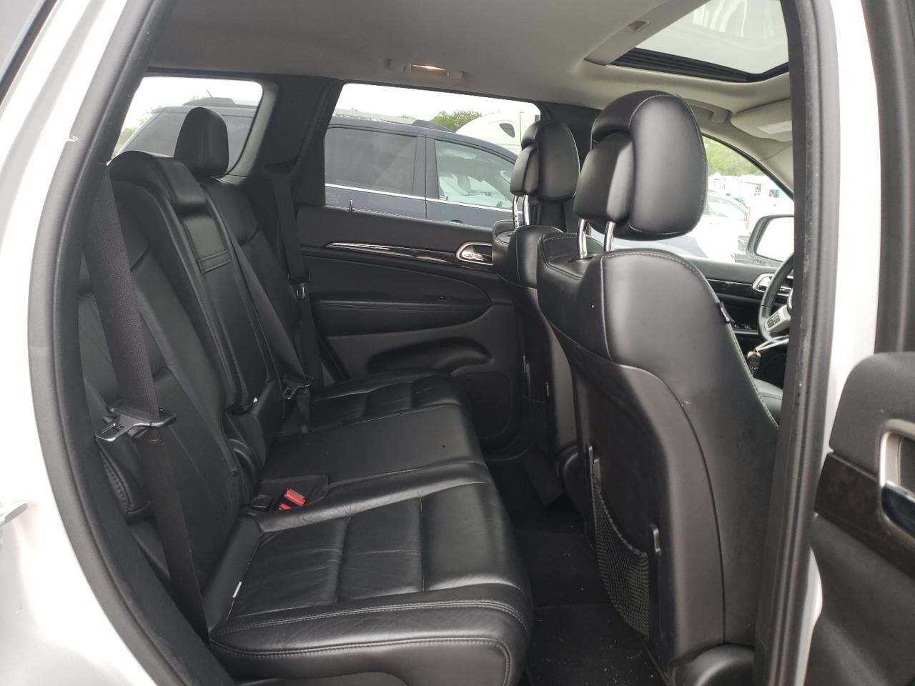 1C4RJFAT2CC139307 2012 Jeep Grand Cherokee Laredo