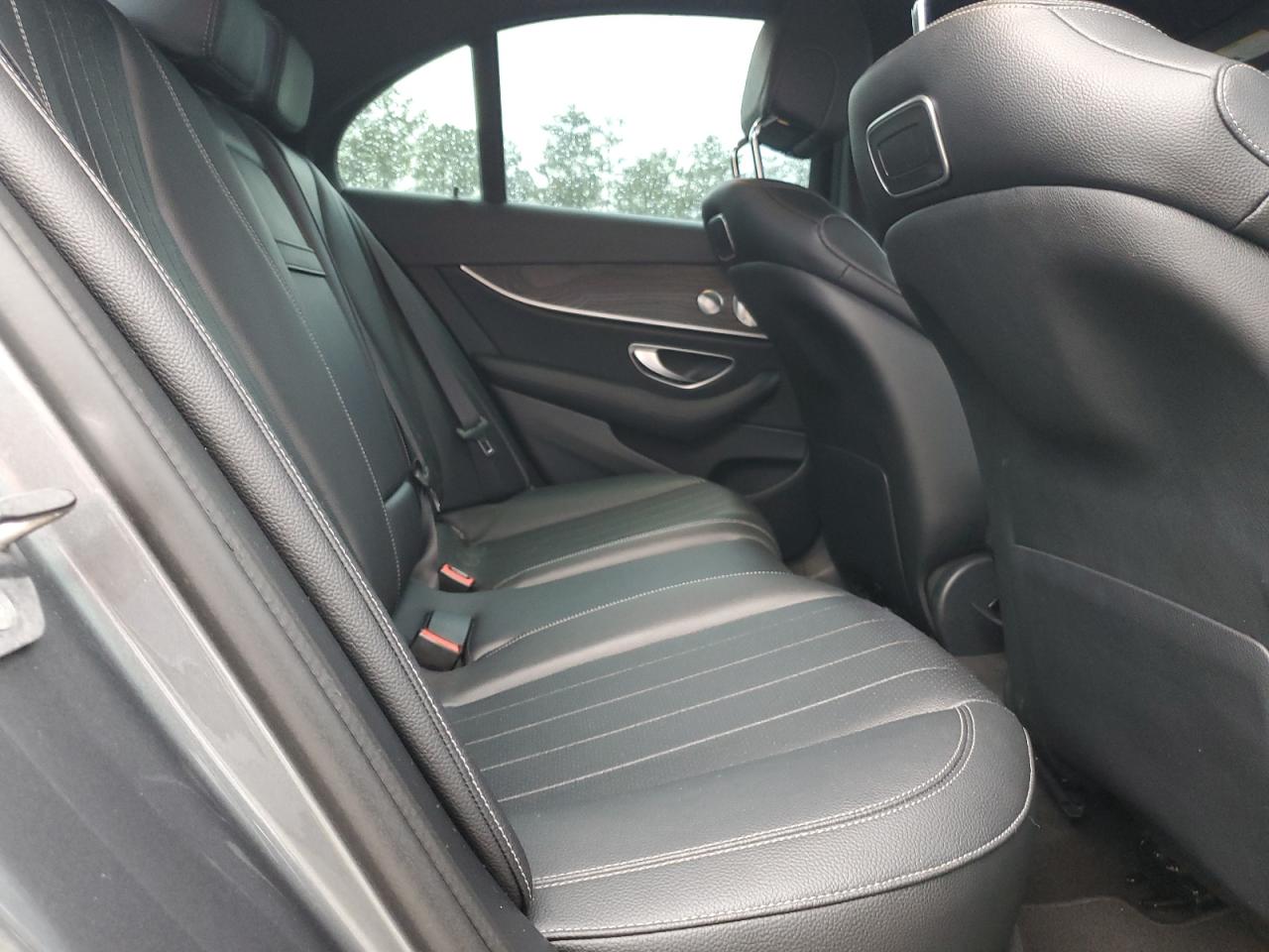 WDDZF4JB6JA404600 2018 Mercedes-Benz E 300