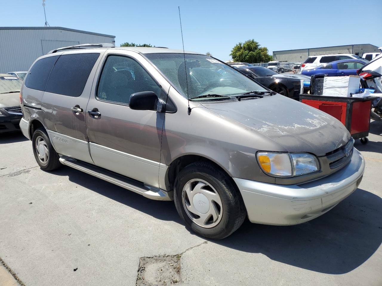 4T3ZF13C6WU084458 1998 Toyota Sienna Le