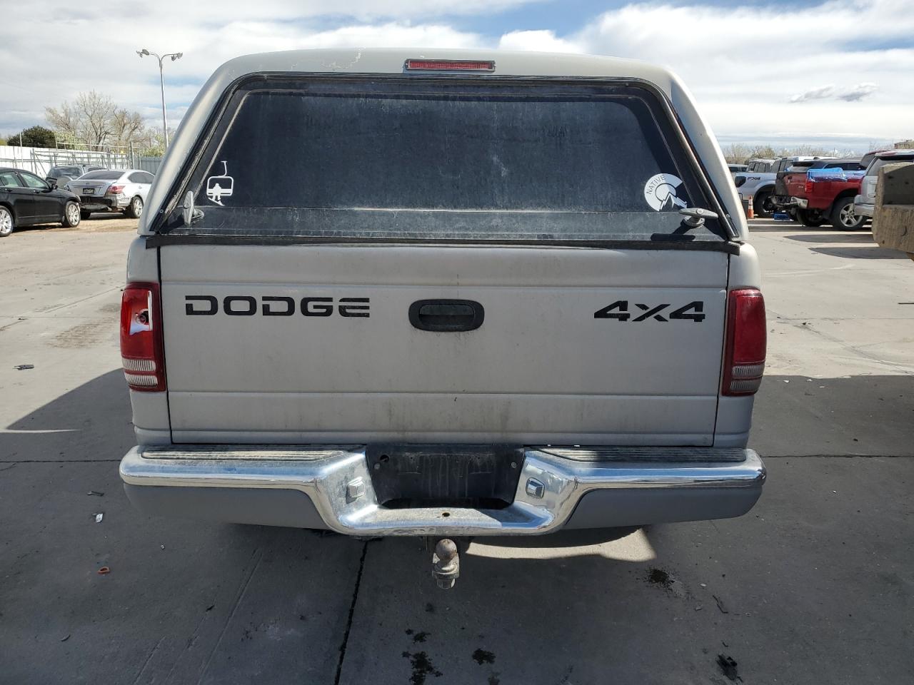 YV1LZ5644W2427246 1998 Volvo V70 Xc