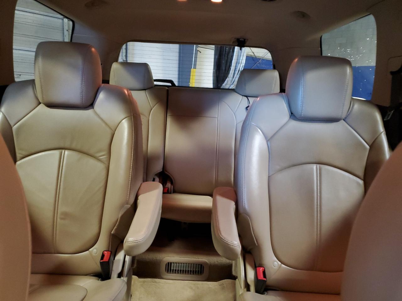 1GKLVNED4AJ182437 2010 GMC Acadia Slt-2