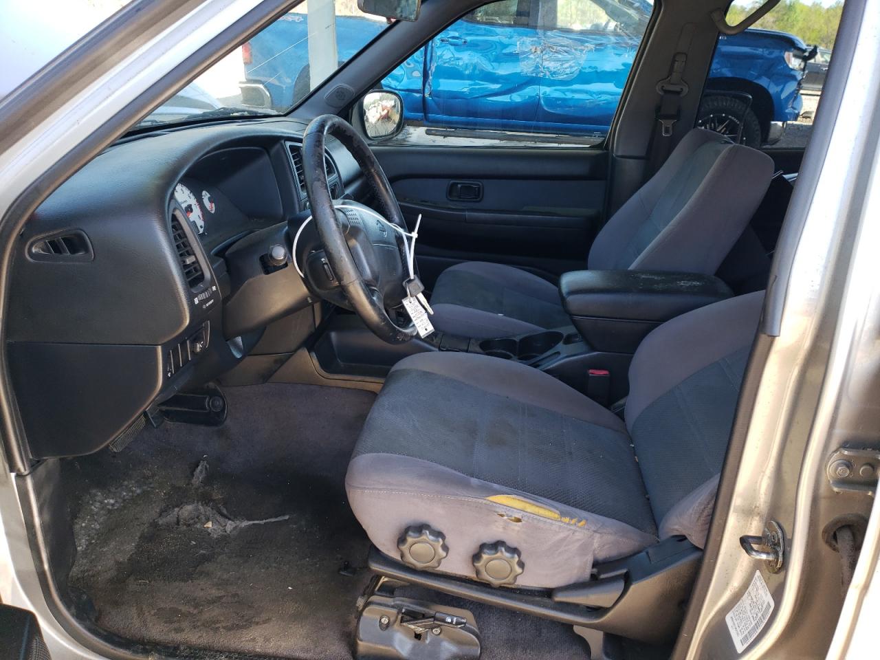 JN8DR09XX1W563065 2001 Nissan Pathfinder Le