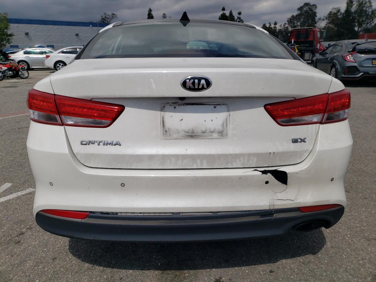 5XXGU4L34GG030871 2016 Kia Optima Ex