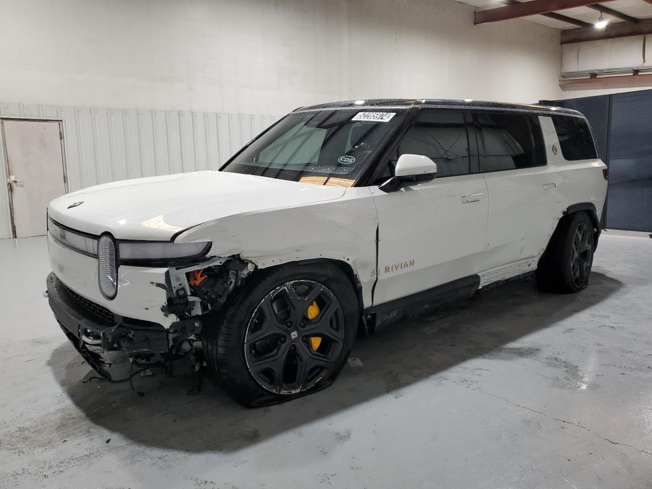 RIVIAN R1S LAUNCH EDITION