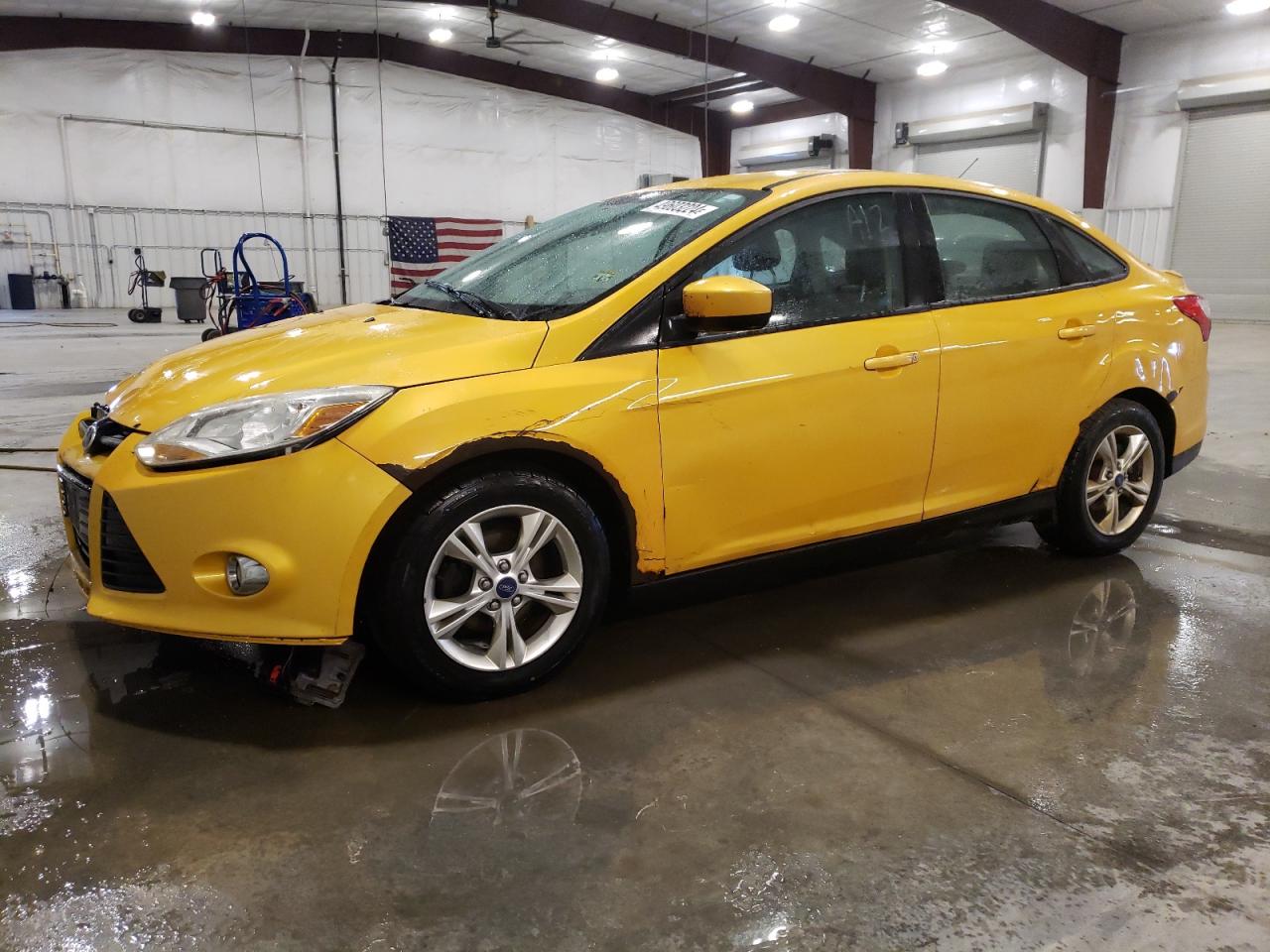 1FAHP3F22CL188439 2012 Ford Focus Se