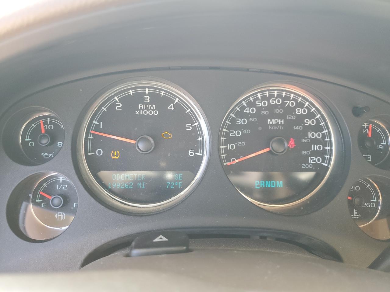 1GNSCBE05BR130768 2011 Chevrolet Tahoe C1500 Lt