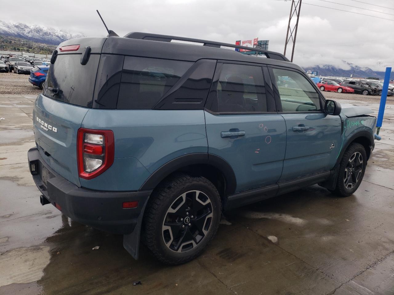 2021 Ford Bronco Sport Outer Banks vin: 3FMCR9C62MRA46518