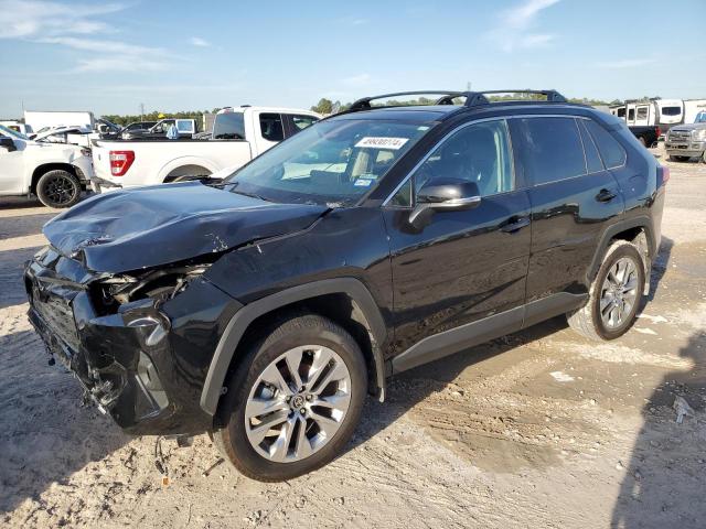 Lot #2473546371 2023 TOYOTA RAV4 XLE P salvage car