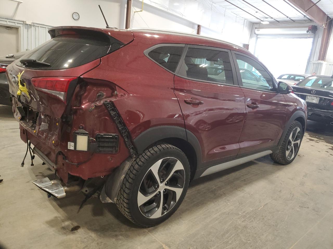 KM8J3CA21HU411565 2017 Hyundai Tucson Limited