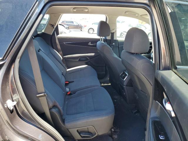 2019 KIA SORENTO LX - 5XYPG4A52KG490093