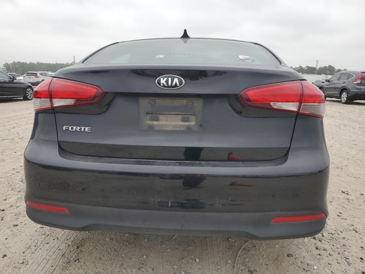3KPFK4A79HE064189 2017 Kia Forte Lx