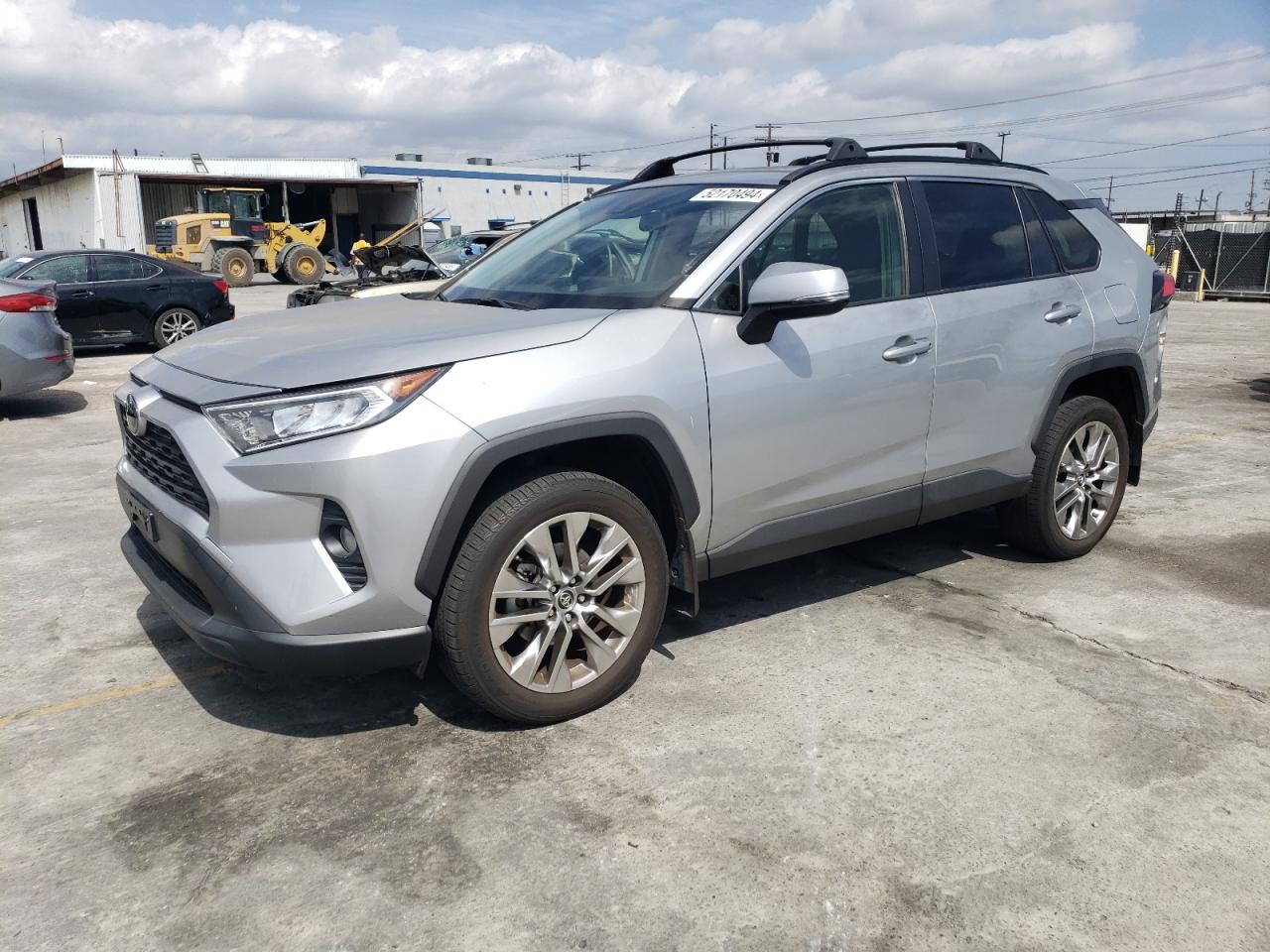 JTMC1RFV4KJ001683 2019 Toyota Rav4 Xle Premium