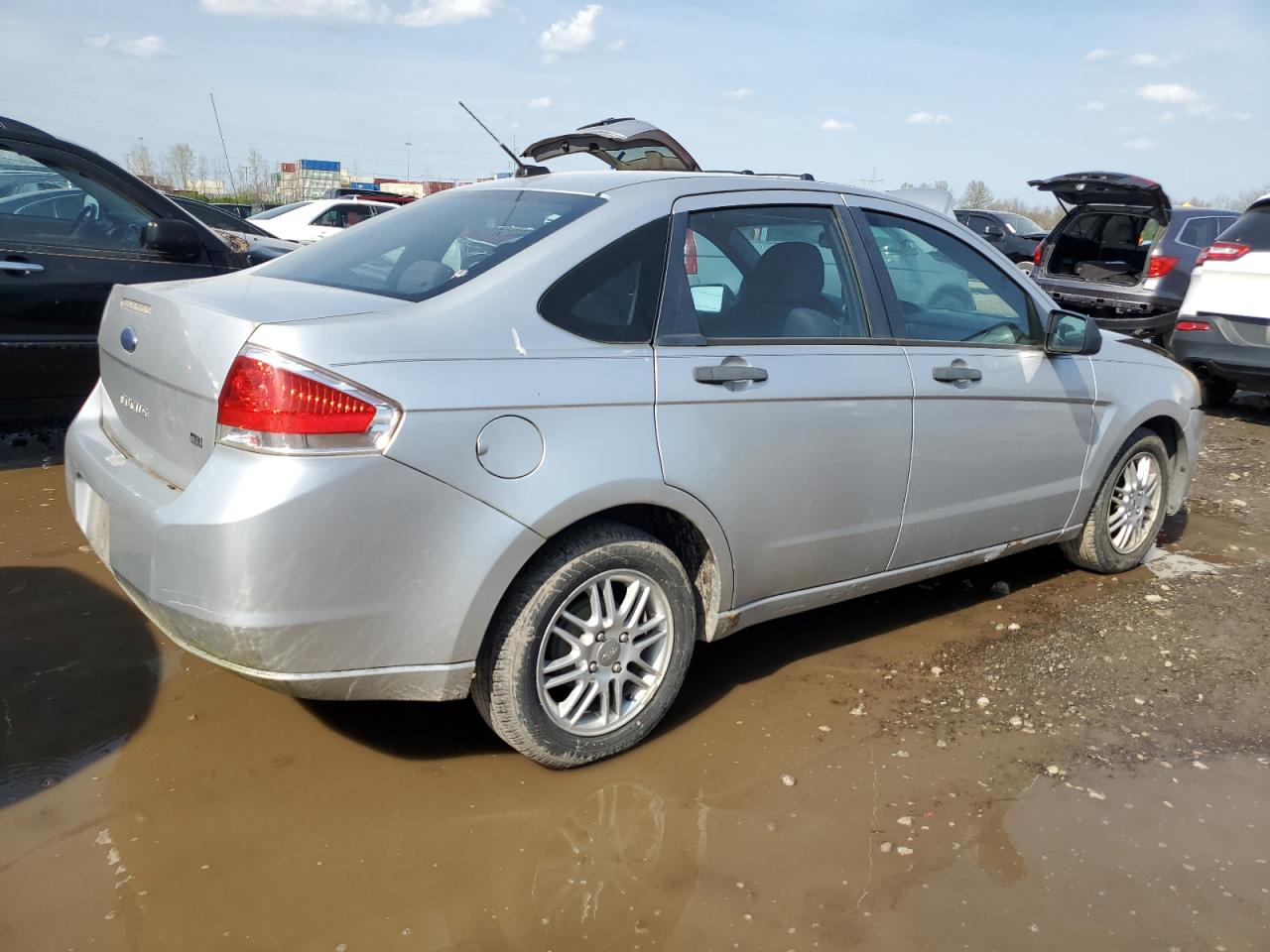 1FAHP3FN3BW194645 2011 Ford Focus Se