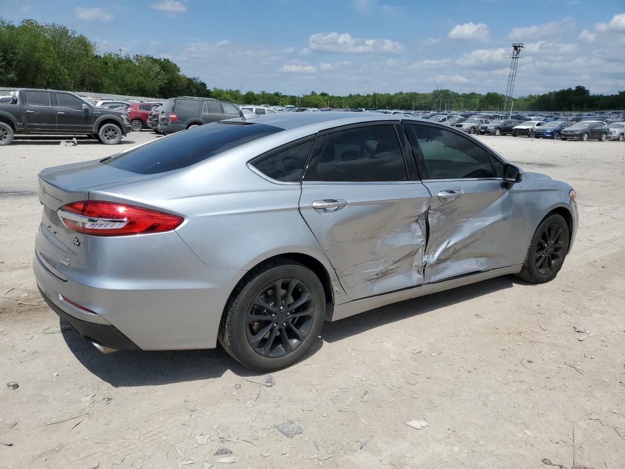 3FA6P0HD1LR251651 2020 Ford Fusion Se