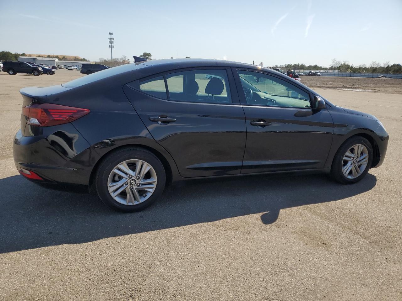 KMHD84LF8KU784033 2019 Hyundai Elantra Sel