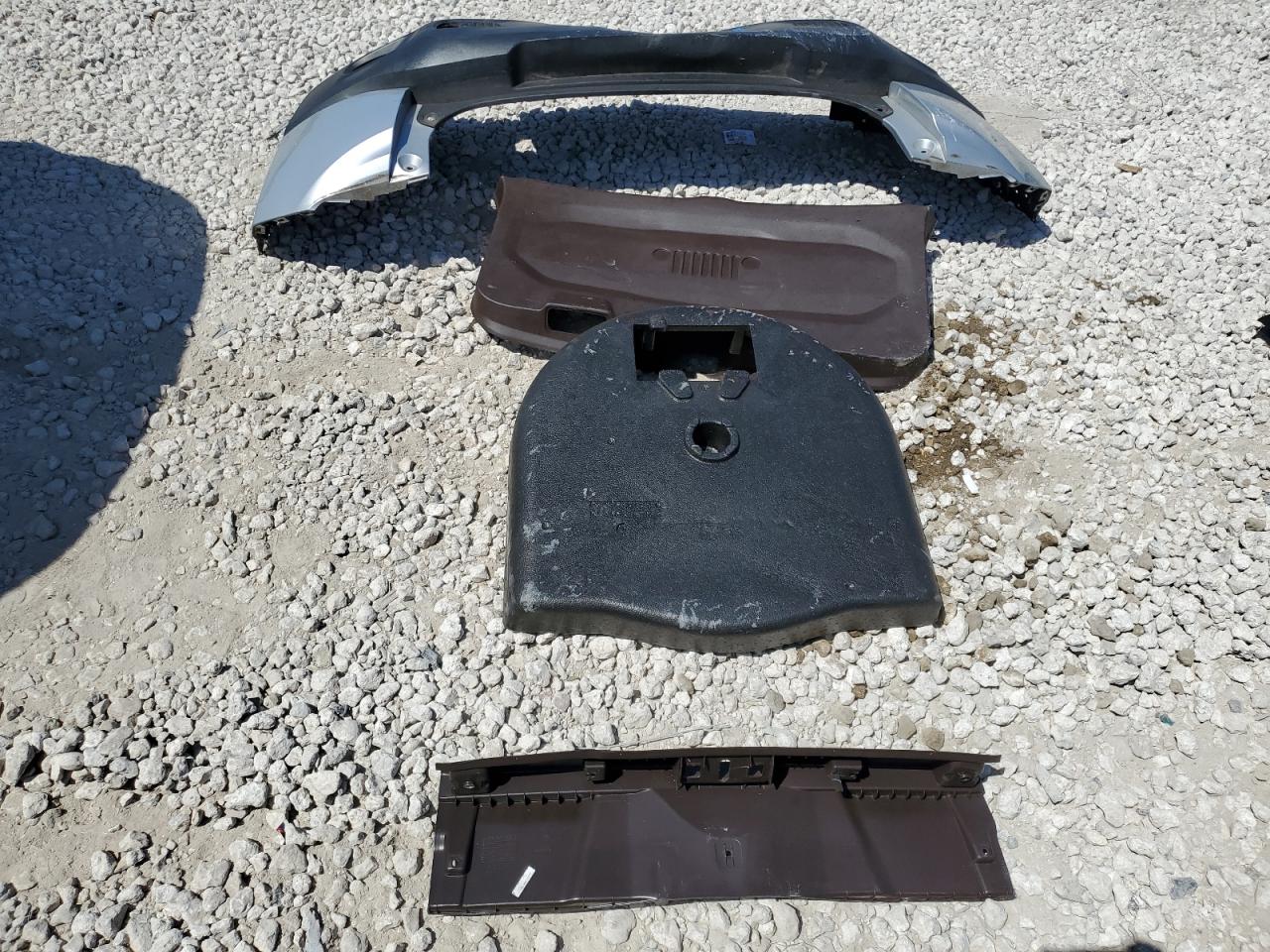 ZACCJABT2FPB86313 2015 Jeep Renegade Latitude