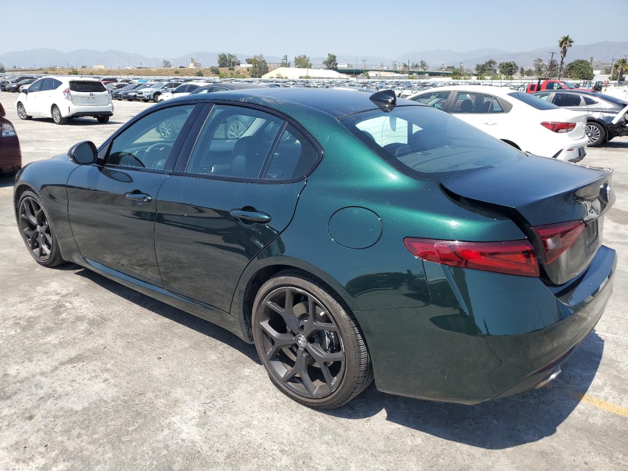 2021 Alfa Romeo Giulia Ti vin: ZARFAMBN2M7645727