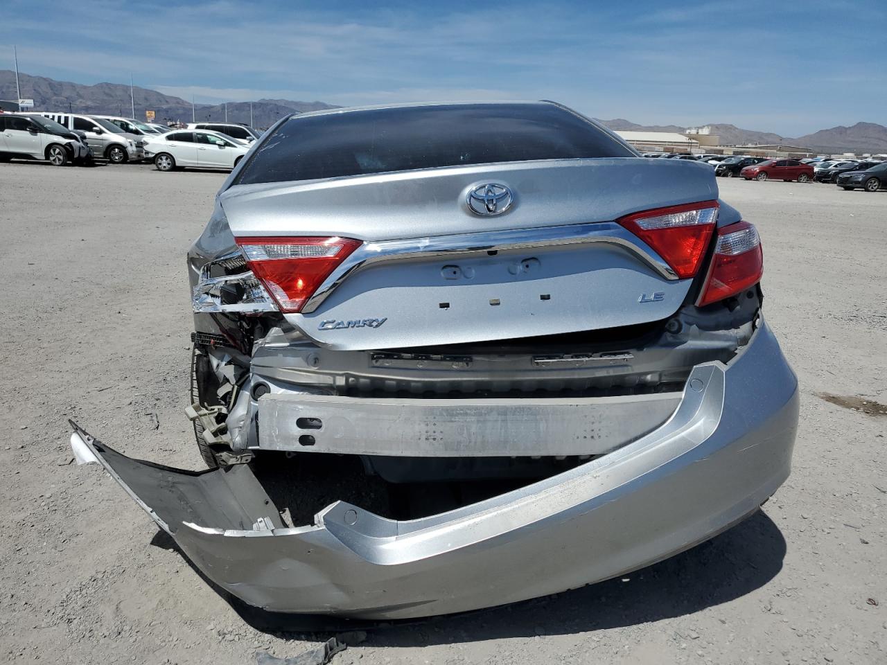 4T4BF1FK8FR499218 2015 Toyota Camry Le